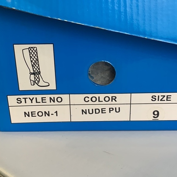 Da Blossom Collection Heeled Quilted Boots - Picture 8 of 10